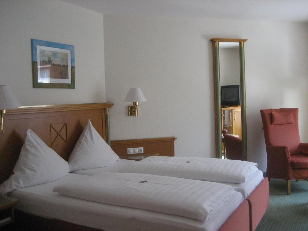 Hotel-Gasthof Maisberger Neufahrn bei Freising Room photo